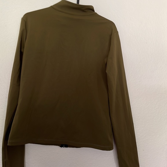 Saina brand  size XL. Color Olive - Picture 6 of 14